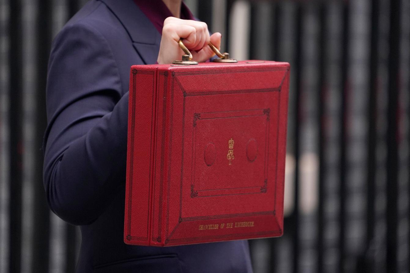 Labour’s 2024 UK Budget Overview: Tax Changes, Economic Impact, and Public Services
