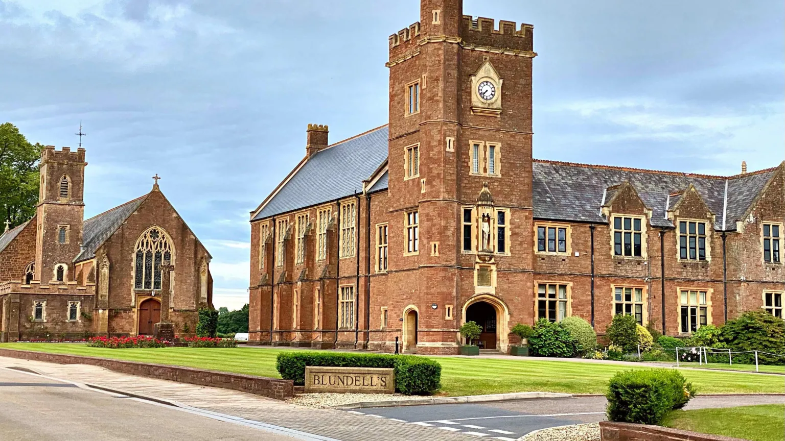 Devon school attack, Thomas Wei Huang,